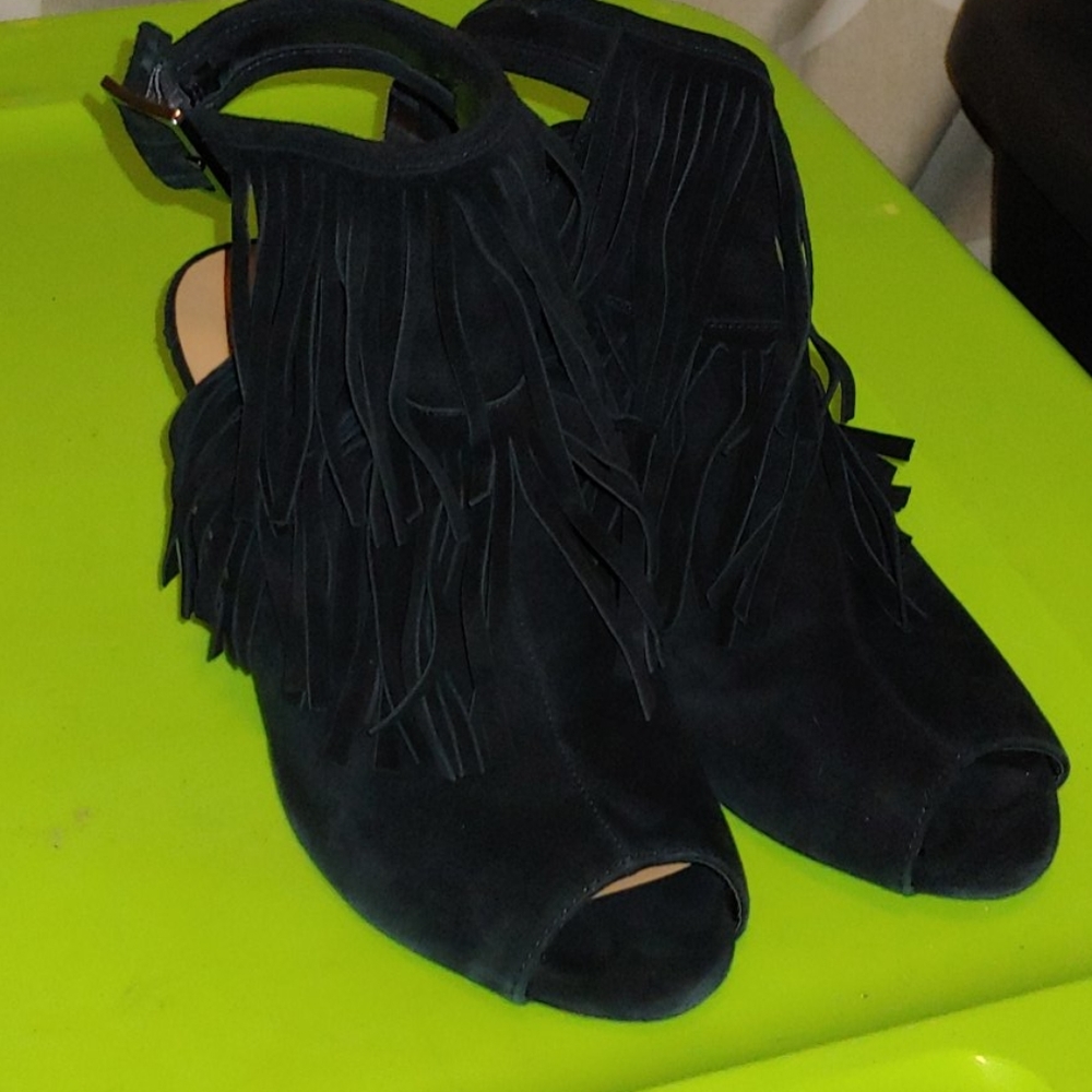 Fringe heel boots